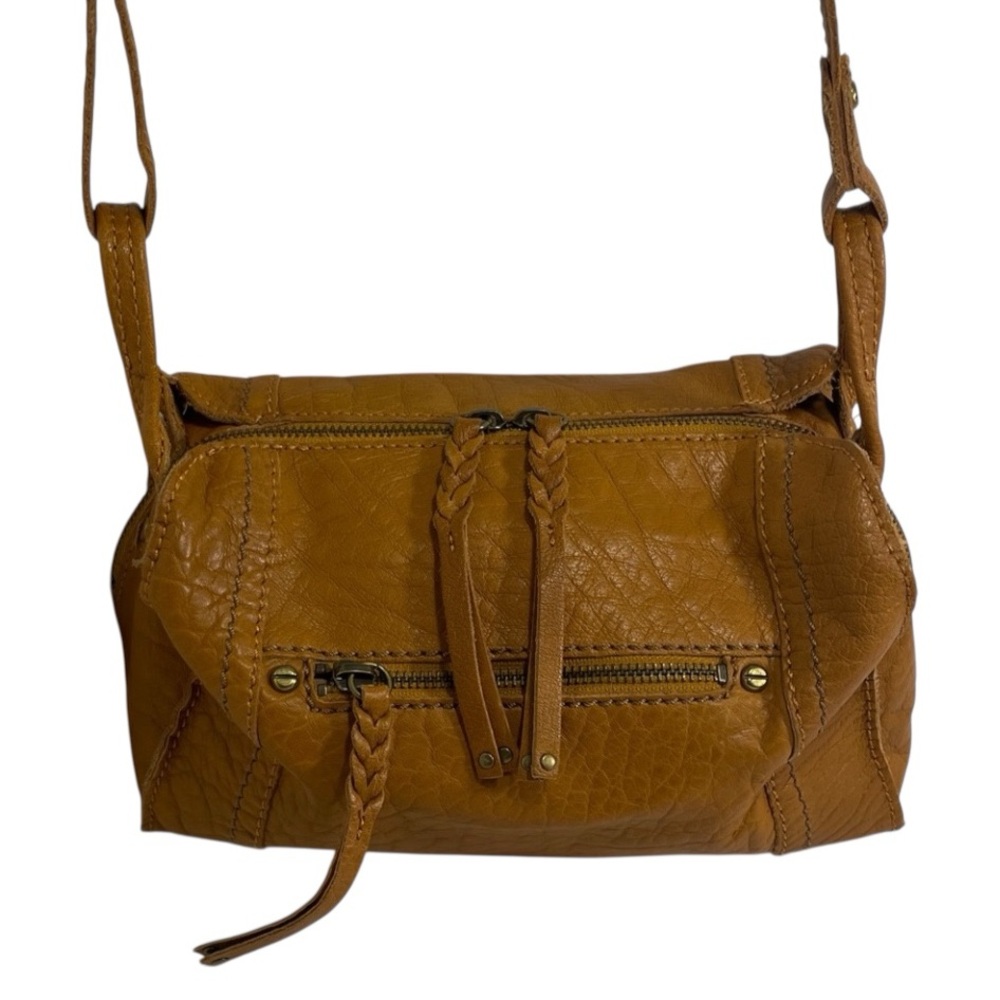 The Sak Miranda Tan Leather Crossbody Camera Bag NWOT